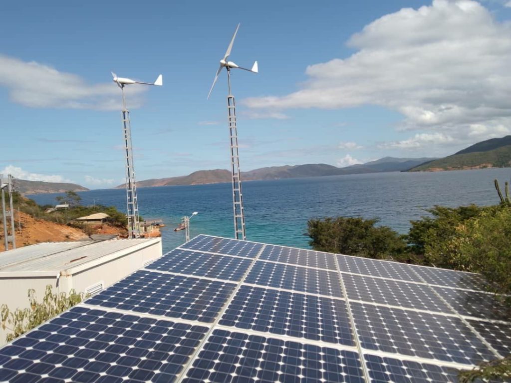 sistemas híbridos de energía en el estado Sucre