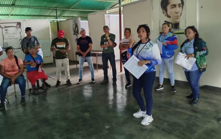 Fundelec capacitó a miembros de consejos comunales de Anzoátegui