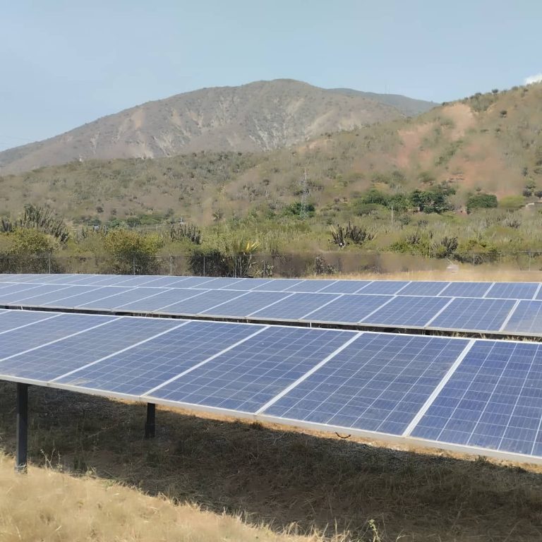 Impulsan proyecto de ampliación de capacidad de almacenamiento energético en la granja solar El Anís