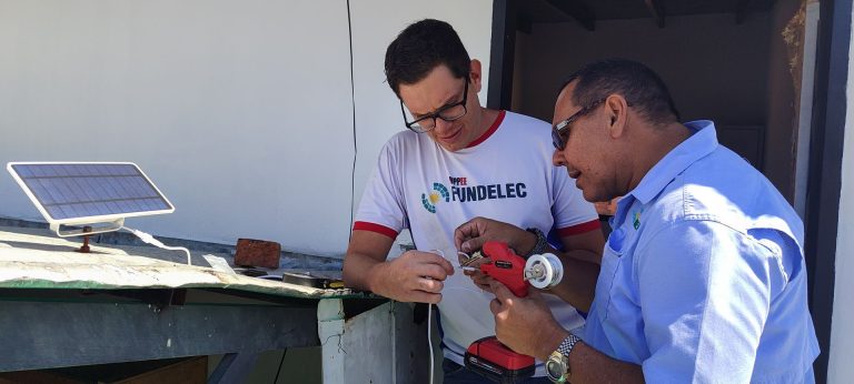 Instalan lámparas LED en centros de salud del estado Mérida