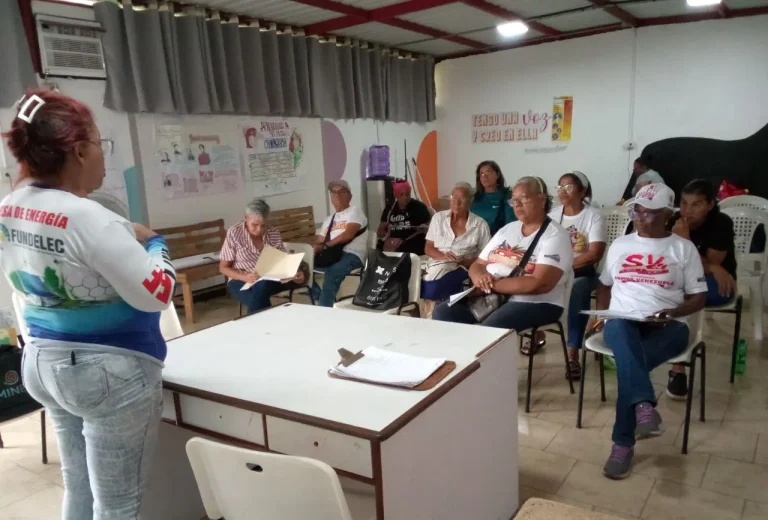 Comunidades mirandinas reciben acompañamiento técnico-social para solución de averías eléctricas