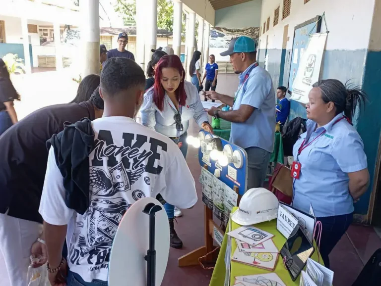Fundelec acompañó lanzamiento del Programa Nacional de las Escuelas Abiertas 2025