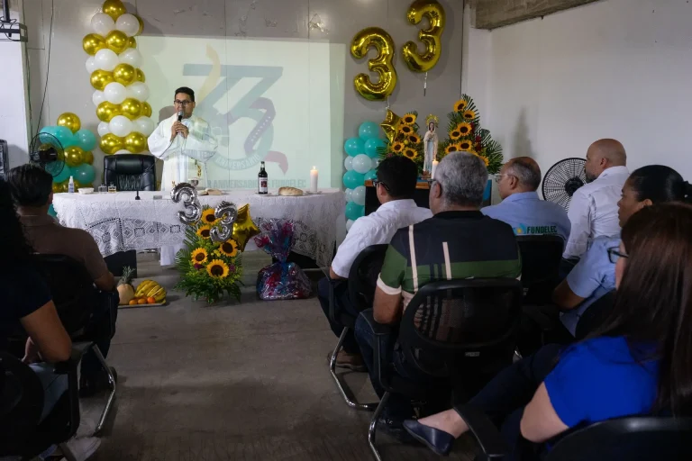 Fundelec inicia conmemoración de su 33 aniversario con misa de Acción de Gracias