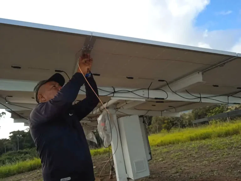 Sistema fotovoltaico fortalece la atención médica en comunidad Pemón del estado Bolívar