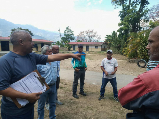 En La Guaira realizan abordaje en la Comuna “Hugo Rafael Chávez Frías II”