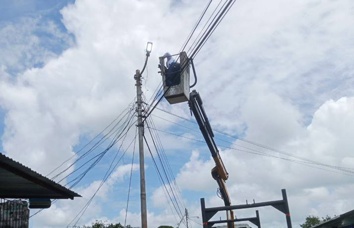 Inician proyecto eléctrico en la comunidad de Campo Grande en Cojedes