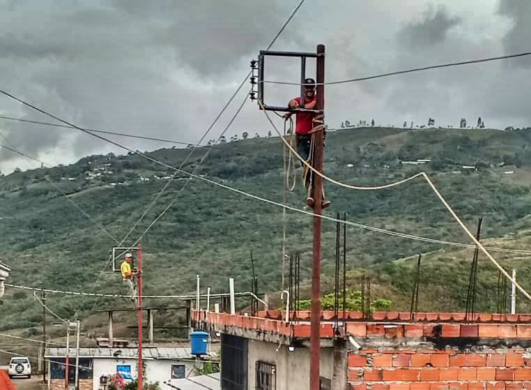 Avanzan trabajos eléctricos en Táchira