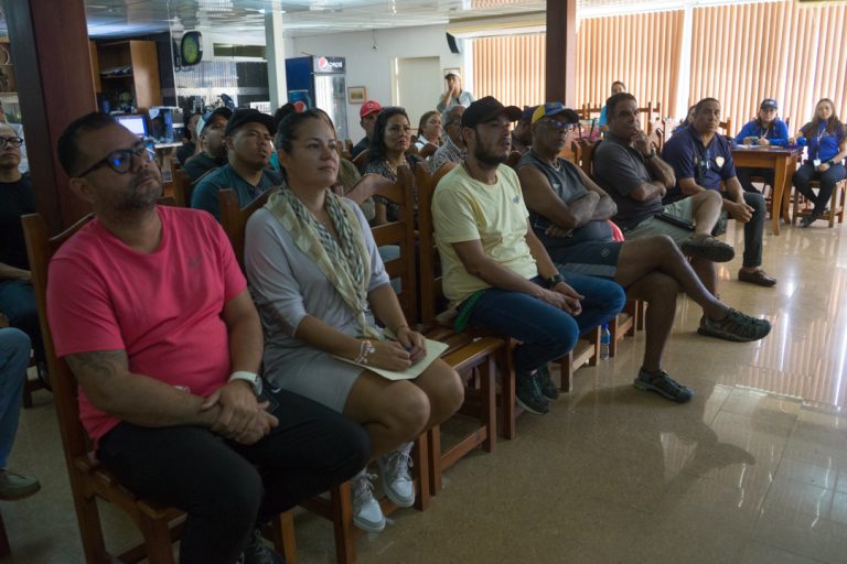 Presentan proyecto piloto de energía renovable en Costa de Oro