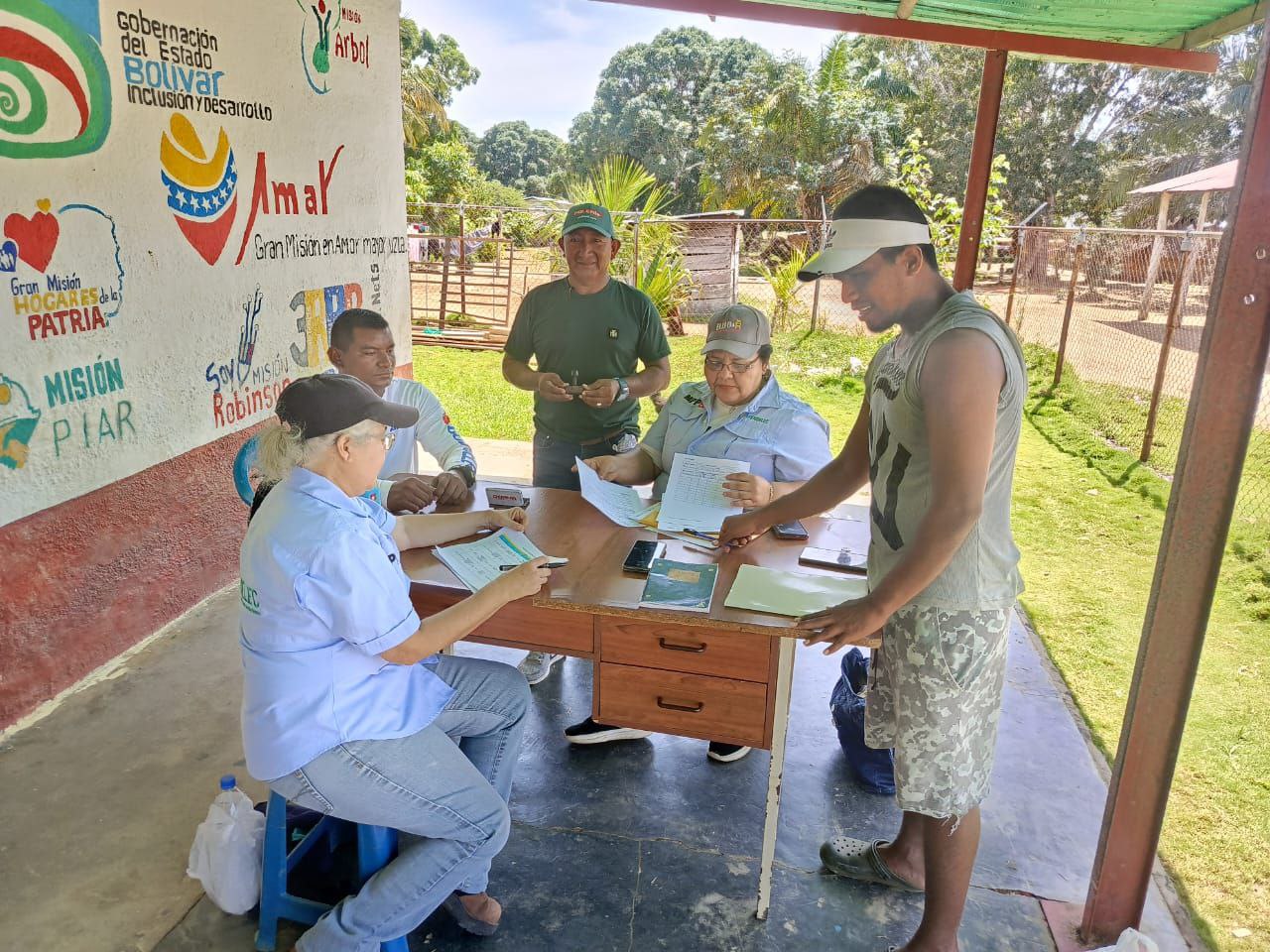 Cierre de proyectos eléctricos en Bolívar