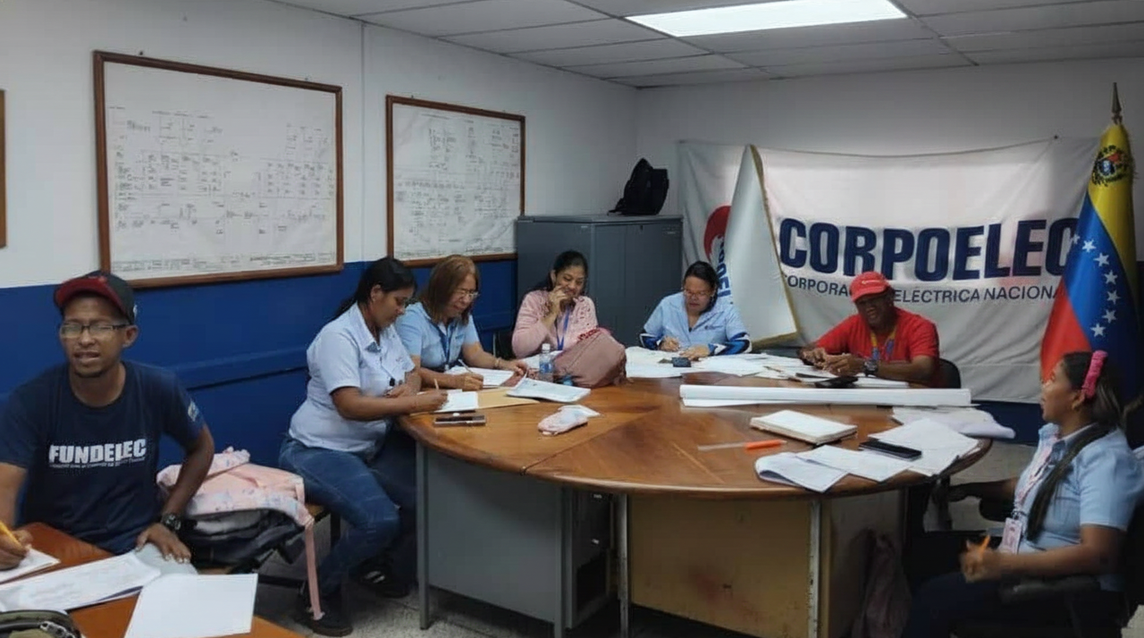 Imparten curso sobre planos eléctricos en Miranda